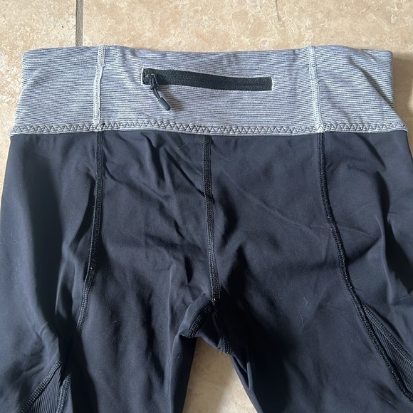 Lululemon black crop legging with ruffle detail. - Picture 4 of 4